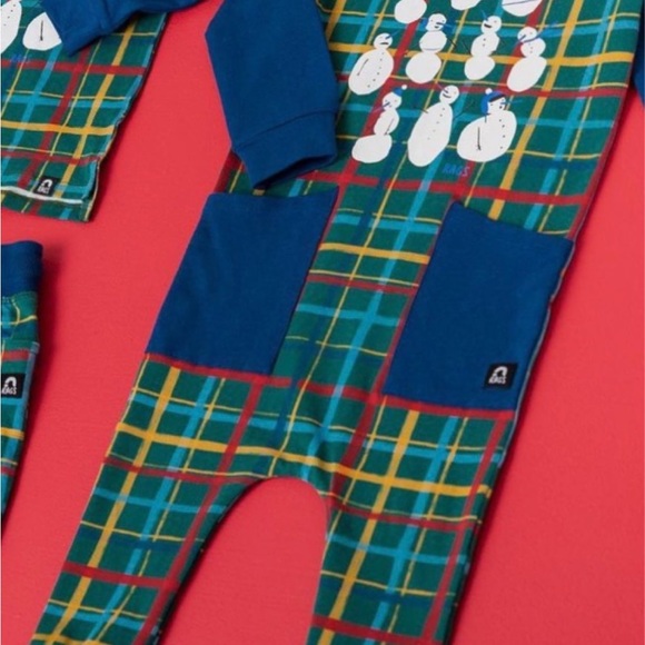 Rags Christmas Snowman
Romper 12-18mo NWT - Picture 2 of 3